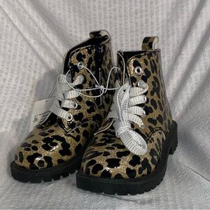 Kids Animal print boots